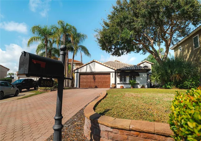Photo 4 of Single family home for sale at 5806 Cay Cvs Ct, Tampa, FL 33615 | MLS# S5142325 | Listing updated on 2026-07-29