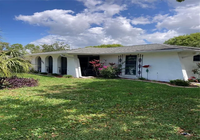 Photo 3 of Single family home for sale at 7628 Valley Ct, New Port Richey, FL 34653 | MLS# TB8467893 | Listing updated on 2026-10-07