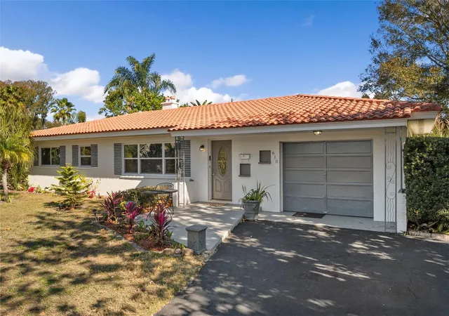 5th image of 610 Palm Ave, Belleair, FL 33756 | MLS# TB8467970