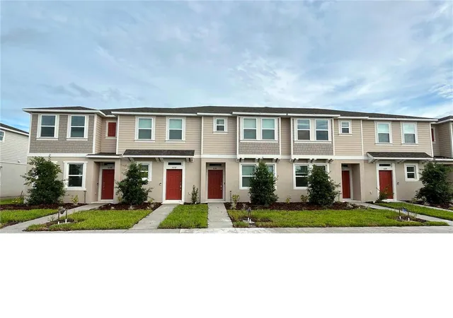 Homes for sale in Palmetto, FL | 6156 Whetstone Ct, Palmetto, FL 34221 | MLS# O6376342