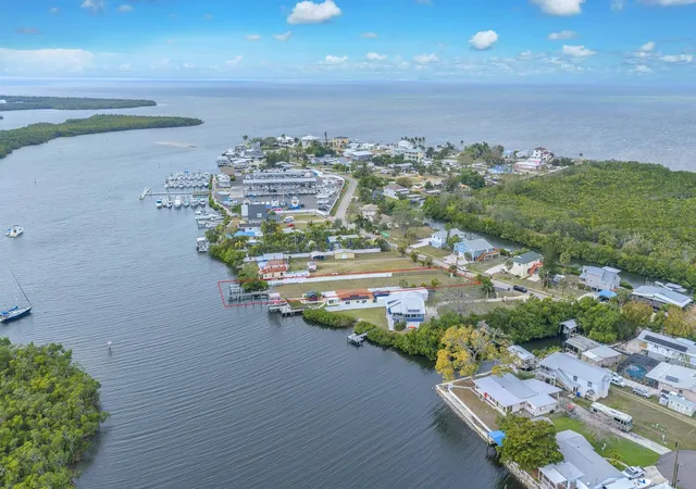 1st image of 3304 W Shell Point Rd, Ruskin, FL 33570 | MLS# TB8468031
