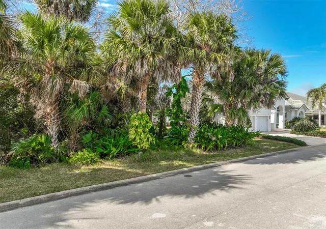 2nd image of 49 Longview Wy N, Palm Coast, FL 32137 | MLS# FC315563