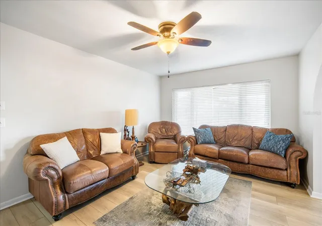 Homes for sale in Valrico, FL | 1016 Lady Guinevere Dr, Valrico, FL 33594 | MLS# TB8468063