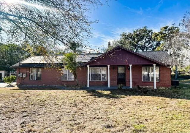 Photo 1 of Single family home for sale at 2426 Gresham Dr, Orlando, FL 32807 | MLS# O6376402 | Listing updated on 2026-08-25
