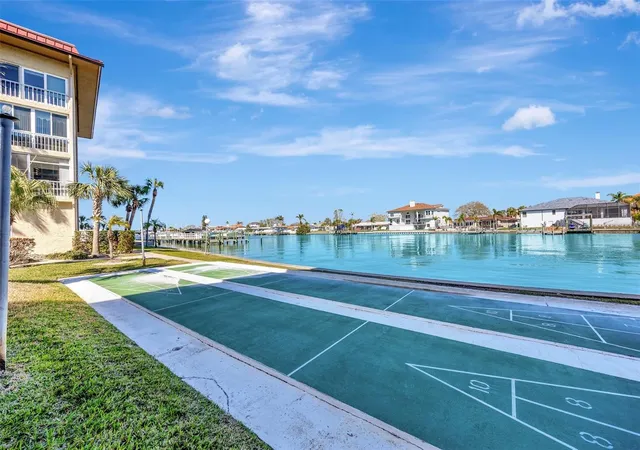 2nd image of 113 Island Wy, CLEARWATER BEACH, FL 33767