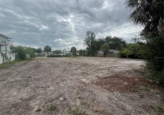 3rd image of 2018 43Rd St S, Saint Petersburg, FL 33711 | MLS# TB8468186