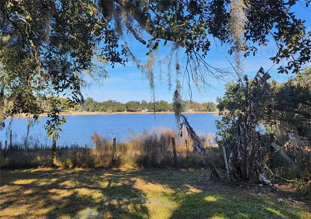 2nd image of 25 Emerald Dr, Ocala, FL 34472 | MLS# OM717307