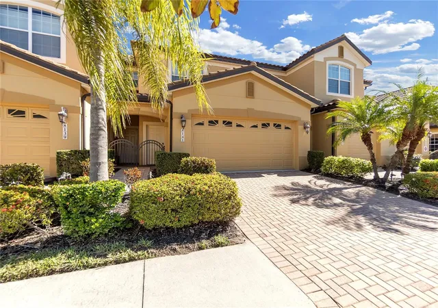 Photo 3 of Condo for sale at 8141 Miramar Way #8141, Lakewood Ranch, FL 34202 | MLS# A4679635 | Listing updated on 2026-09-23