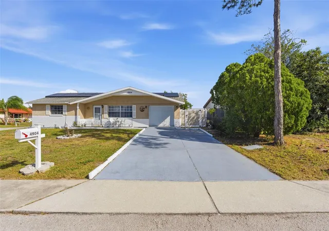 Photo 2 of Single family home for sale at 4904 Elmwood St, New Port Richey, FL 34653 | MLS# TB8468211 | Listing updated on 2026-08-11
