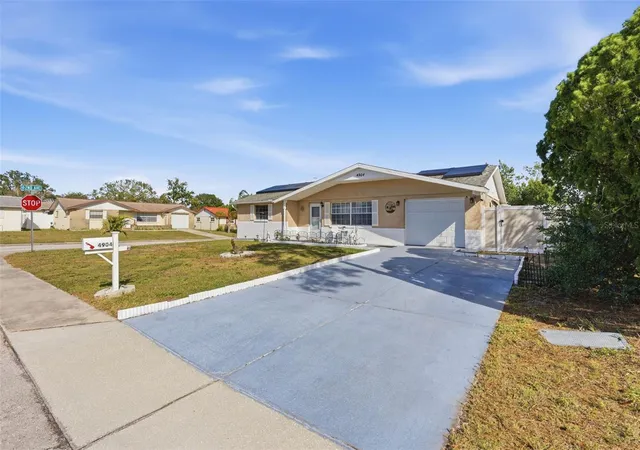 Photo 3 of Single family home for sale at 4904 Elmwood St, New Port Richey, FL 34653 | MLS# TB8468211 | Listing updated on 2026-08-11