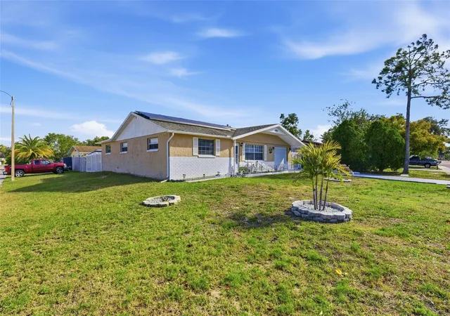 Photo 3 of Single family home for sale at 4904 Elmwood St, New Port Richey, FL 34653 | MLS# TB8468211 | Listing updated on 2026-08-11