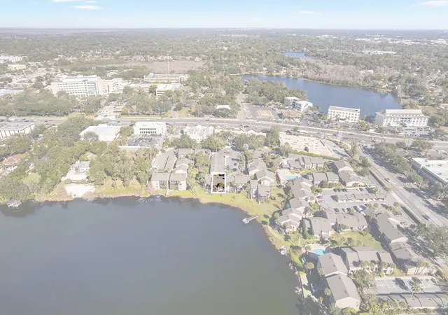 2nd image of 670 Lake Villas Dr, ALTAMONTE SPRINGS, FL 32701