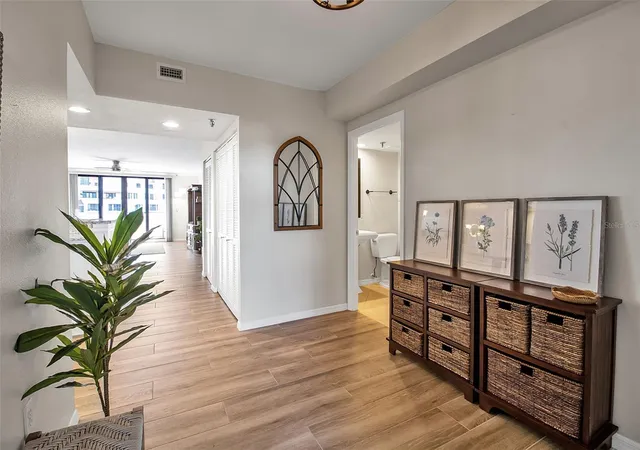 4th image of 1485 Gulf Of Mexico Dr #303, Longboat Key, FL 34228 | MLS# A4679674