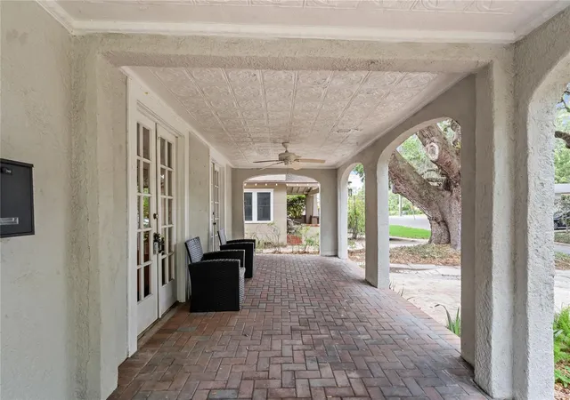 3rd image of 210 Phillips Pl, Orlando, FL 32806 | MLS# O6376560