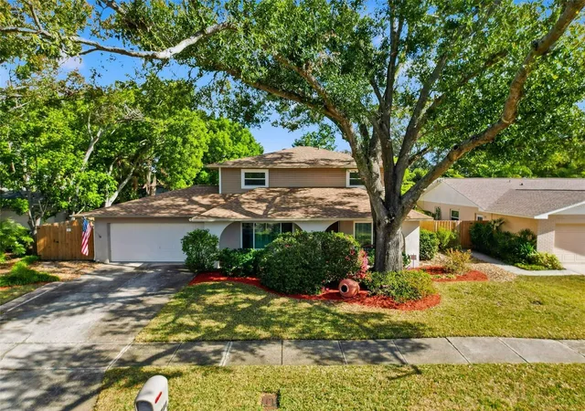 3rd image of 7923 Singing Court Pl, Tampa, FL 33615 | MLS# TB8468401