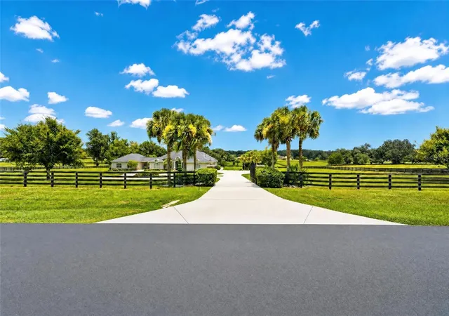 Photo 3 of House for sale at 9389 SW 14th Avenue, Ocala, FL 34476 | MLS# OM717339 | Listing updated on 2026-09-24
