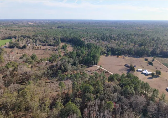 Photo 3 of Single family home for sale at 14403 NW 258th Place, Alachua, FL 32615 | MLS# GC536890 | Listing updated on 2026-01-27