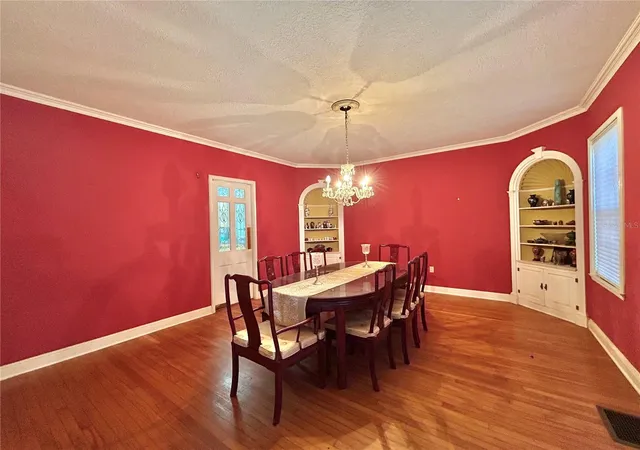 Photo 4 of Single family home for sale at 1105 Herndon St, Leesburg, FL 34748 | MLS# O6376598 | Listing updated on 2026-09-07