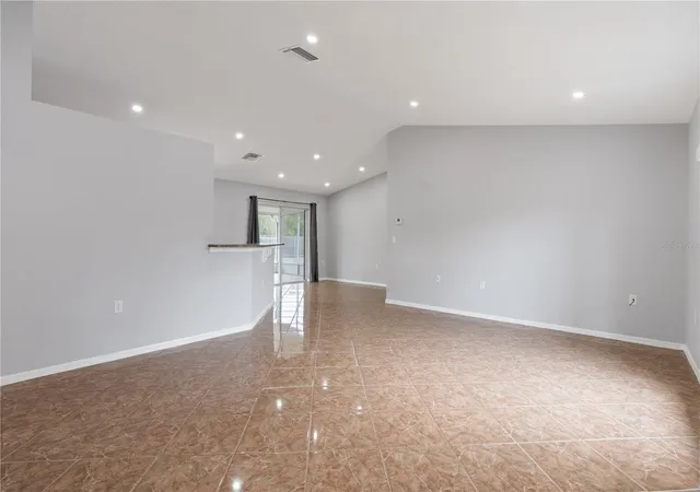 Photo 3 of Single family home for sale at 17168 SW 39th Circle, Ocala, FL 34473 | MLS# OM717352 | Listing updated on 2026-05-07