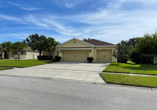 Photo 2 of Single family home for sale at 3856 Gulf Shore Cir, Kissimmee, FL 34746 | MLS# O6376621 | Listing updated on 2026-06-29