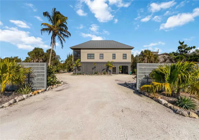 Homes for sale in Placida, FL | 120 Gasparilla Wy, Placida, FL 33946 | MLS# A4679720