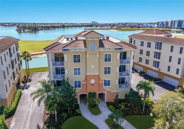 2nd image of 6422 Watercrest Wy #302, Lakewood Ranch, FL 34202 | MLS# A4679731