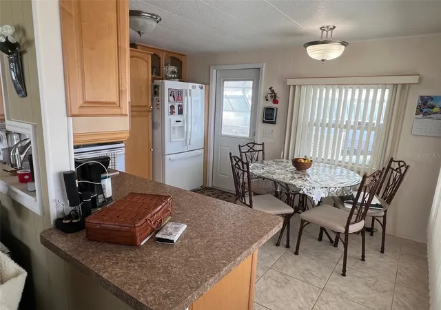 4th image of 37 Pindo Palm St W, Largo, FL 33770 | MLS# TB8468590