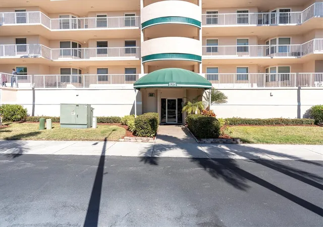 Homes for sale in Seminole, FL | 6315 Shoreline Dr #3307, Seminole, FL 33708 | MLS# TB8468591