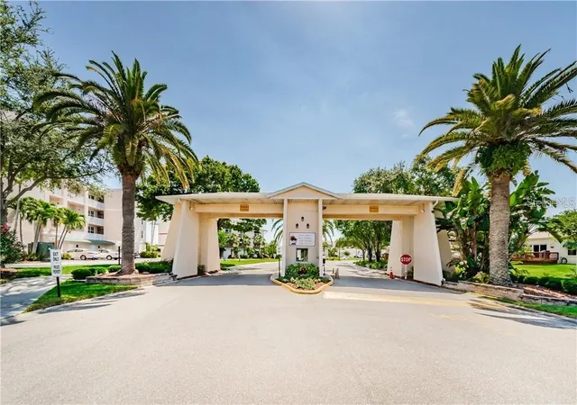 Homes for sale in Seminole, FL | 6315 Shoreline Dr #3307, Seminole, FL 33708 | MLS# TB8468591