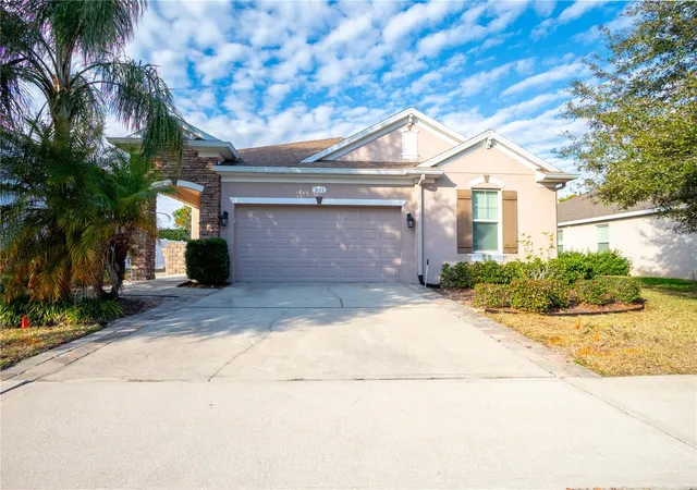 Photo 1 of Single family home for sale at 201 Compass Rose Dr, Groveland, FL 34736 | MLS# G5107232 | Listing updated on 2026-09-13