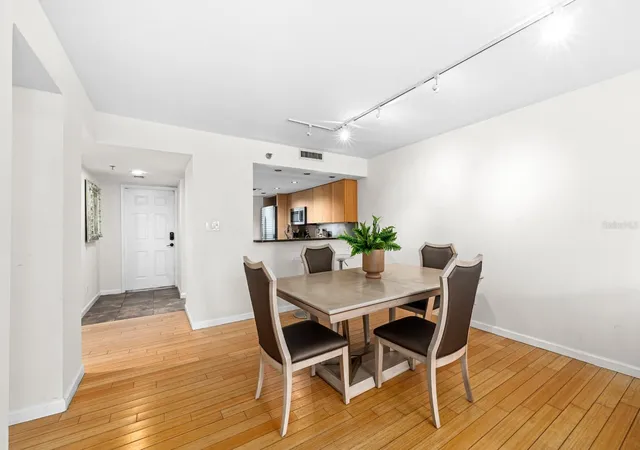 3rd image of 201 W Laurel St #310, Tampa, FL 33602 | MLS# TB8468624