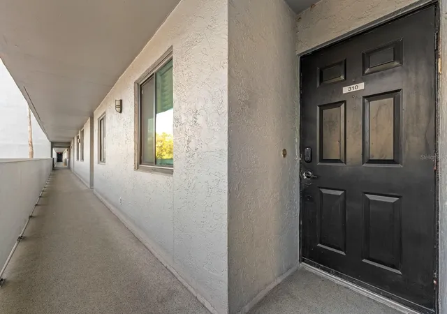 31st image of 201 W Laurel St #310, Tampa, FL 33602 | MLS# TB8468624