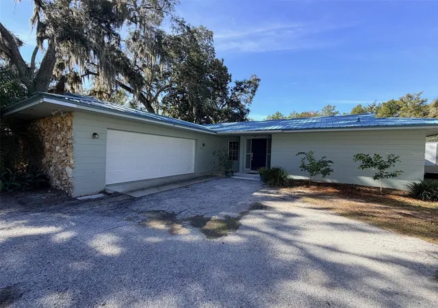 1st image of 12 Palm Dr, Yankeetown, FL 34498 | MLS# GC536906