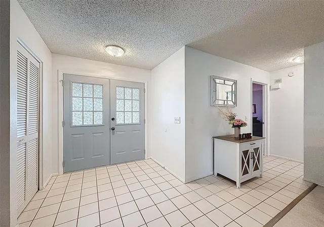 5th image of 10654 Fallen Leaf Ln, Port Richey, FL 34668 | MLS# W7882408