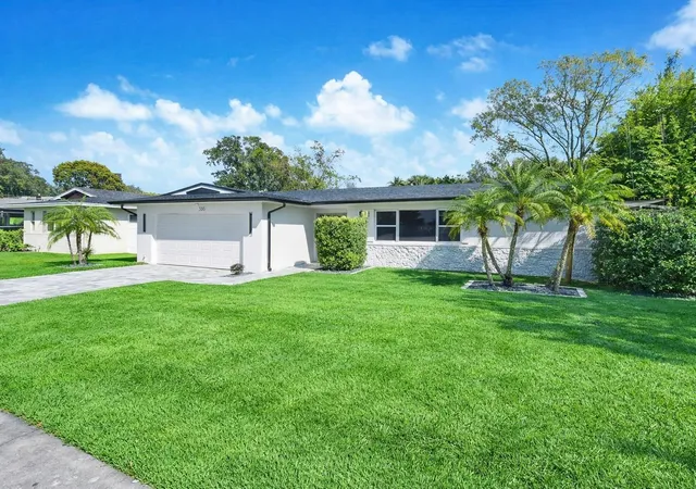 2nd image of 330 Elkhorn Ct, Winter Park, FL 32792 | MLS# O6376757