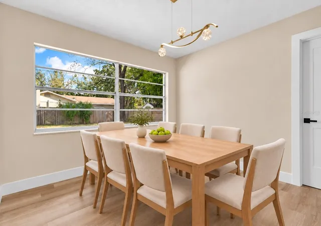 Photo 4 of Single family home for sale at 330 Elkhorn Ct, Winter Park, FL 32792 | MLS# O6376757 | Listing updated on 2026-10-09