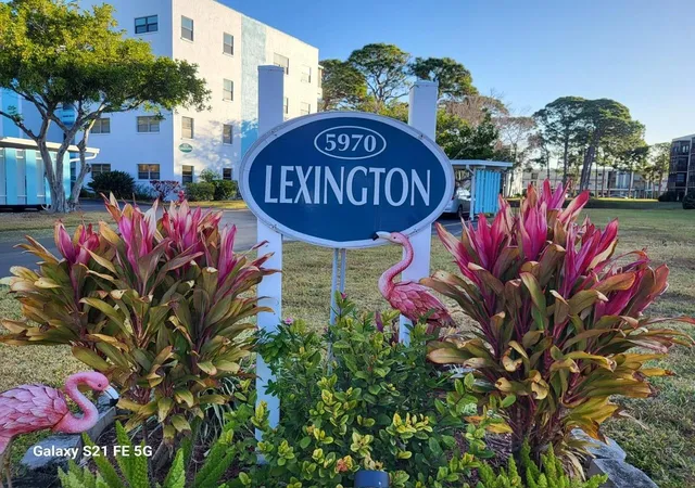 Homes for sale in St Petersburg, FL | 5970 80th St N #101, St Petersburg, FL 33709 | MLS# TB8468692