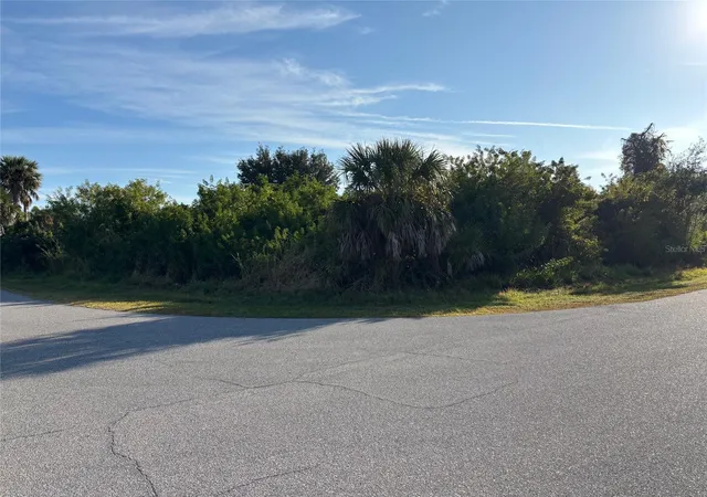 Photo 5 of Sale Pending at 3098 & 3090 Holcomb Rd, Port Charlotte, FL 33981 | MLS# C7520861 | Listing updated on 2026-05-15