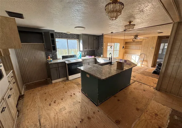 2nd image of 10559 Bay Hills Cir, Thonotosassa, FL 33592 | MLS# O6376774