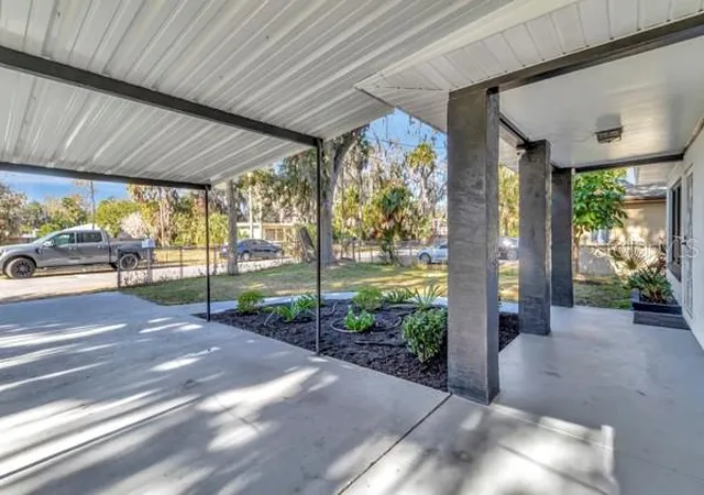 Photo 3 of Single family home for sale at 635 Mccormick St, Daytona Beach, FL 32114 | MLS# OM717395 | Listing updated on 2026-10-06