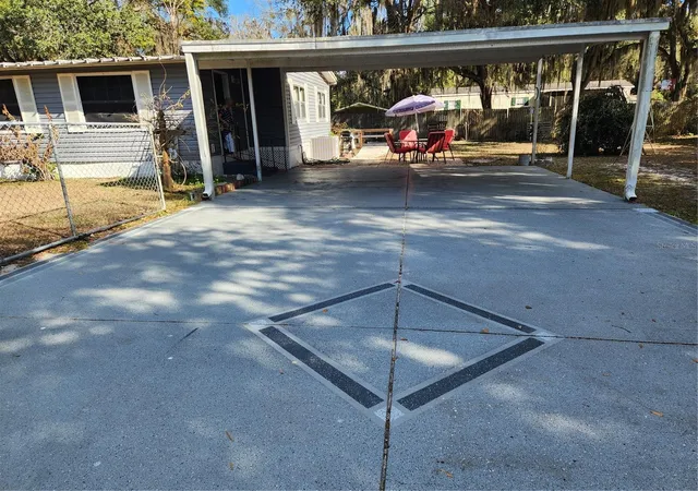 Homes for sale in Lake Panasoffkee, FL | 2289 Cr 436A, Lake Panasoffkee, FL 33538 | MLS# OM717399