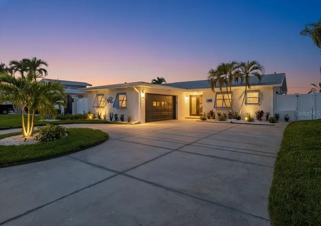 2nd image of 510 115th Ave, Treasure Island, FL 33706 | MLS# TB8468809