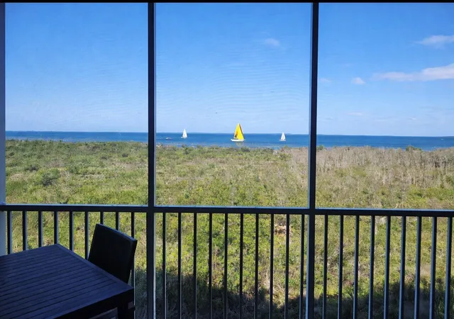 Listing Photo 3 - Condo for sale in building located at 3191 Matecumbe Key Rd, Punta Gorda, FL 33955 - Unit #307