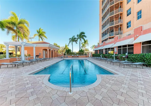Listing Photo 4 - Condo for sale in building located at 3191 Matecumbe Key Rd, Punta Gorda, FL 33955 - Unit #307