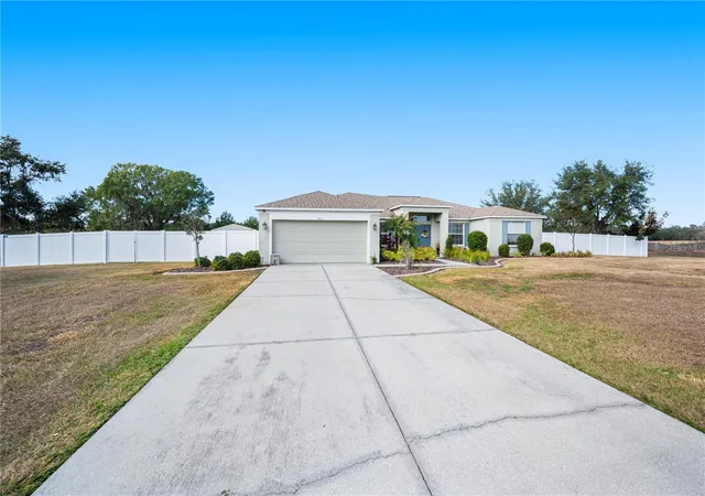 Photo 3 of Single family home for sale at 4403 Avondale Groves St, Plant City, FL 33567 | MLS# L4958876 | Listing updated on 2026-08-30