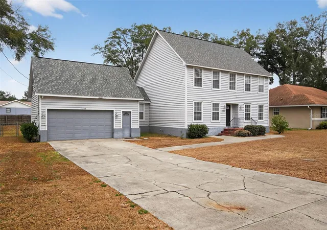 Photo 3 of Sale Pending at 4553 Se 14th Street, Ocala, FL 34471 | MLS# TB8468860 | Listing updated on 2026-06-09