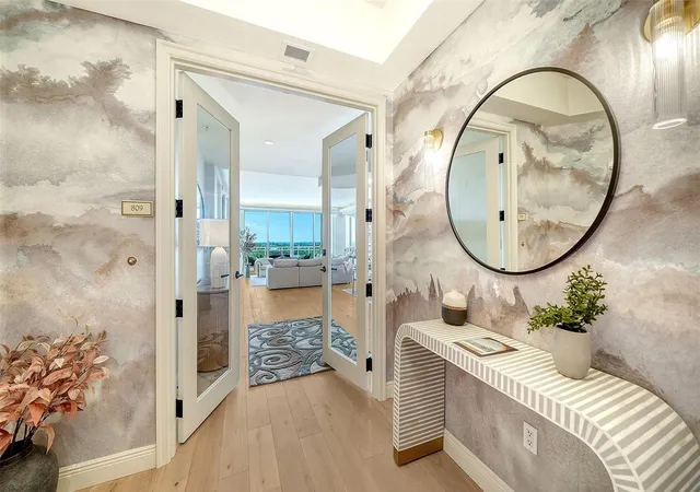 Photo 4 of Condo for sale at 1300 Benjamin Franklin Dr #809, Sarasota, FL 34236 | MLS# A4679860 | Listing updated on 2026-10-07
