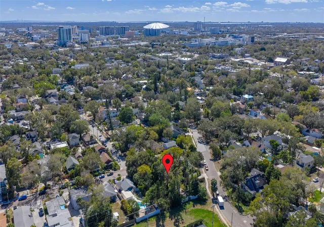 Photo 4 of Single family home for sale at 711 12th Avenue N, Saint Petersburg, FL 33701 | MLS# TB8468923 | Listing updated on 2026-09-05