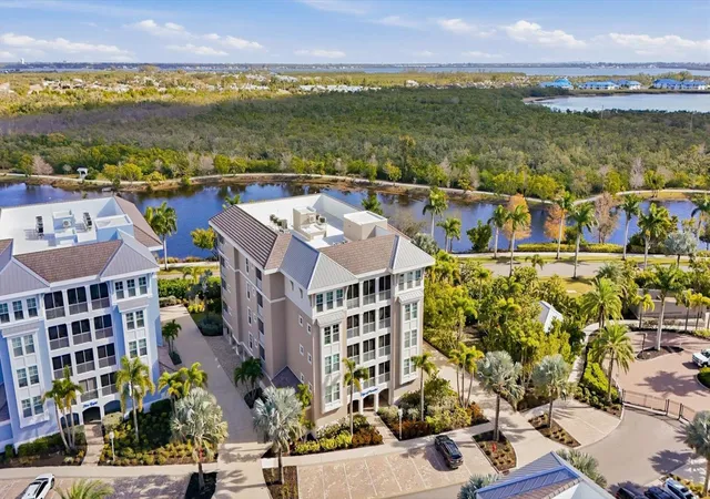 2nd image of 395 Aruba Cir #303, Bradenton, FL 34209 | MLS# A4679886