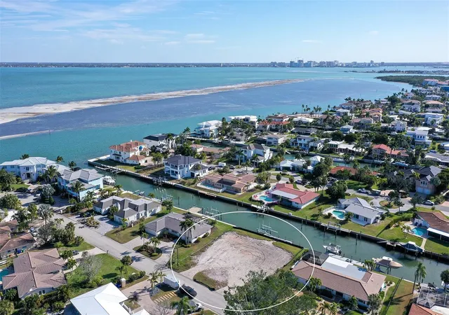 3rd image of 536 Gunwale Ln, Longboat Key, FL 34228 | MLS# A4679888
